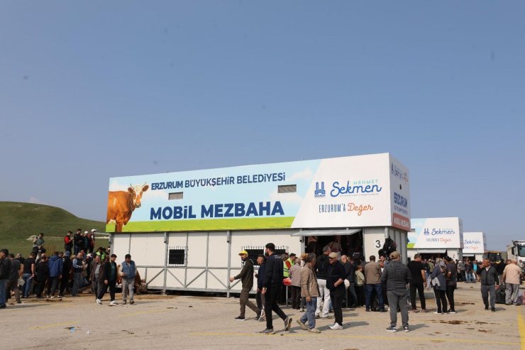 Vatandaş mobil mezbahanelere koştu