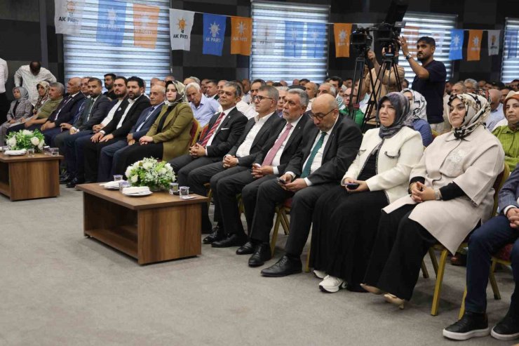 AK Parti Elazığ teşkilatında bayramlaşma