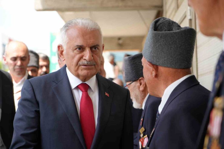Gazilerle bir araya gelen Binali Yıldırım; "21. yüzyıl Türklerin yüzyılı olacak"