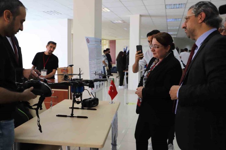 FÜ Mühendislik Fakültesinde bitirme proje yarışması düzenlendi