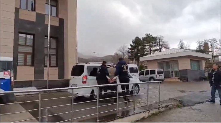 Cinayet zanlısı İran’da yakalandı