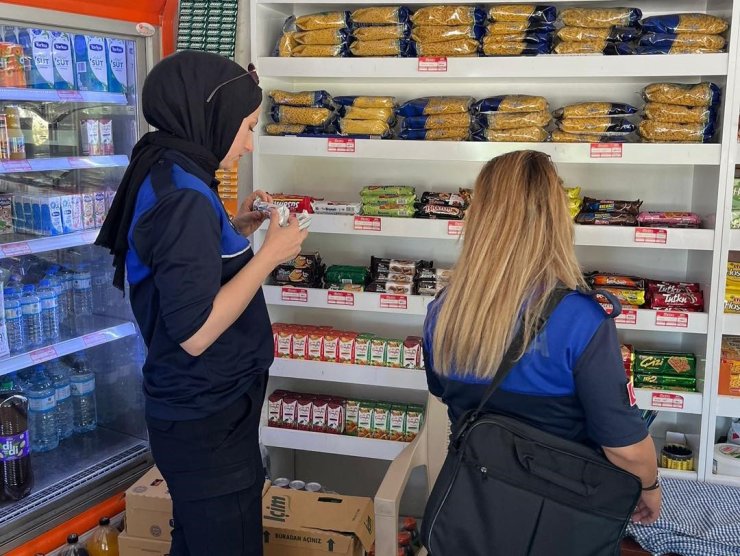 Zabıta ekipleri bakkal, büfe ve tekel bayilerinde denetimlerini sürdürüyor