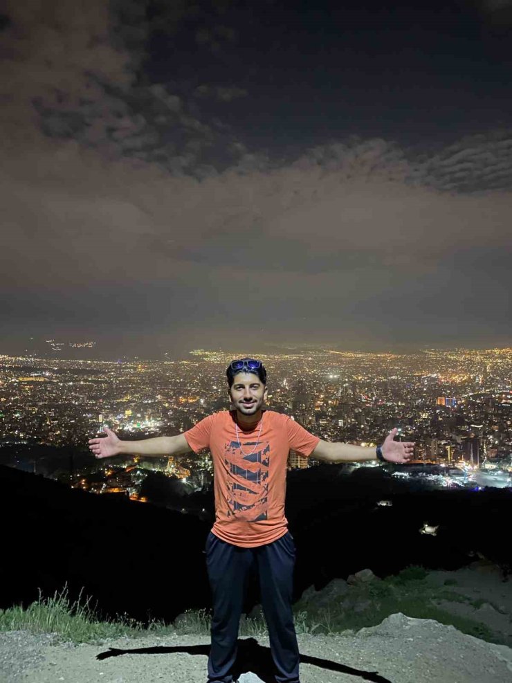 Elazığlı Türk gezgin Şahinoğlu: "İnsanlar tedirgin, dualarınızı bekliyoruz"