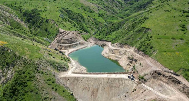Büyükşehir Belediyesinden tarıma sulama desteği