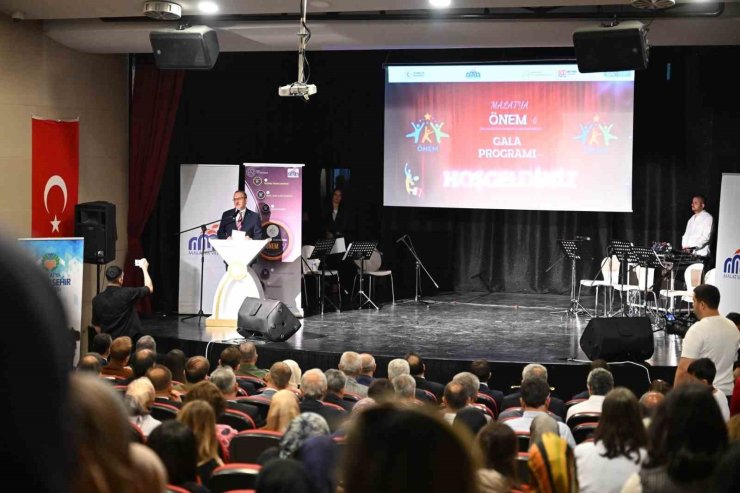 Vali Yavuz: "Her çocuğun elinden tutmak, geleceğe umut olmaktır"