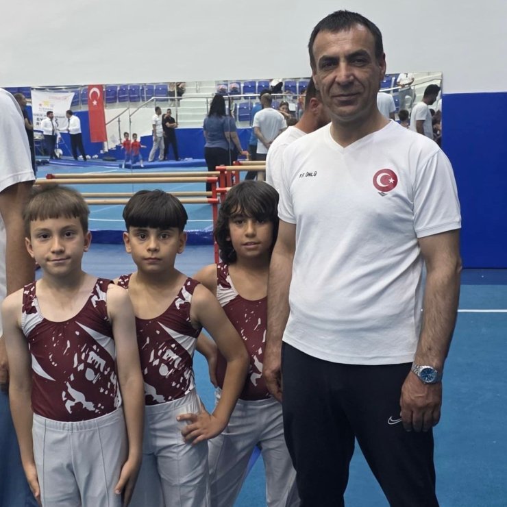 Elazığlı minik cimnastikçilerden bölgesel başarı