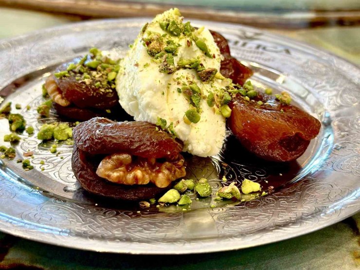 Malatya gastronomisi kayısı tatlısıyla lezzet rotasına girdi