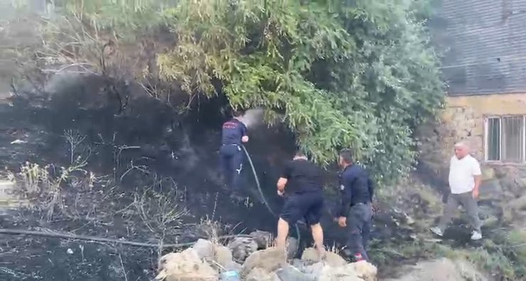 Hakkari’de hafta sonu 14 yangına müdahale edildi