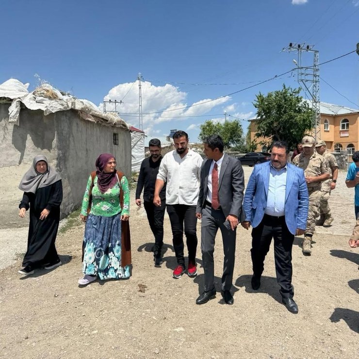 Kaymakam Mahir, Köyde devam eden parke çalışmalarını inceledi