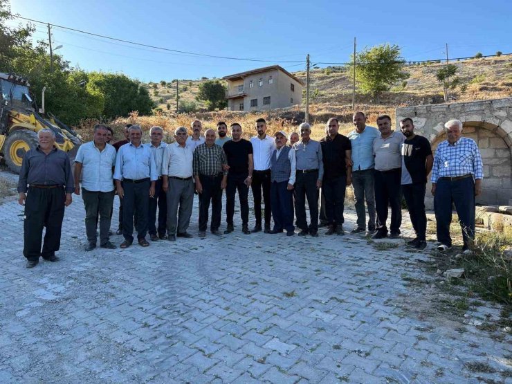 Başkan Ulutaş’tan mahalle ziyaretlerini sürdürüyor