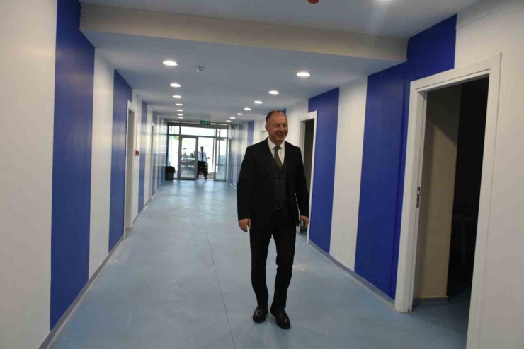 Çakmur hibrit çim zemini inceledi