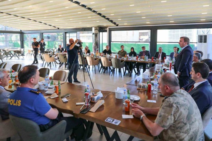 Erzincan’da şehit yakınları ile gazi ve ailelerinin onuruna yemek