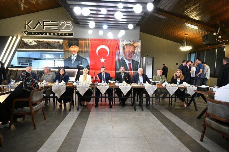 Şehit yakınları ve gaziler onuruna yemek programı düzenlendi