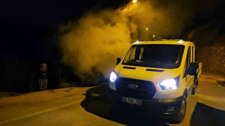 Darende’de haşereyle mücadele sürüyor