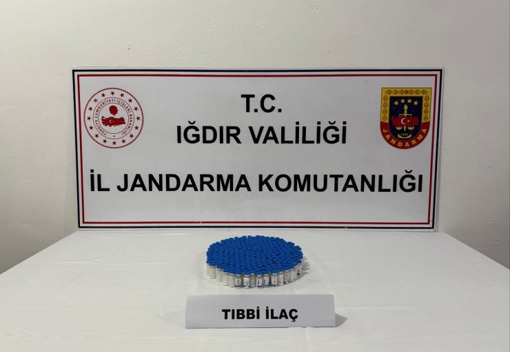 Iğdır’da kaçak sigara ve botoks operasyonu: 4 gözaltı