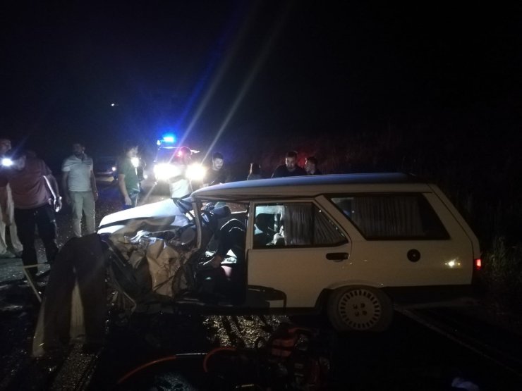 Malatya’da hafif ticari araç ile otomobil çarpıştı: 8 yaralı