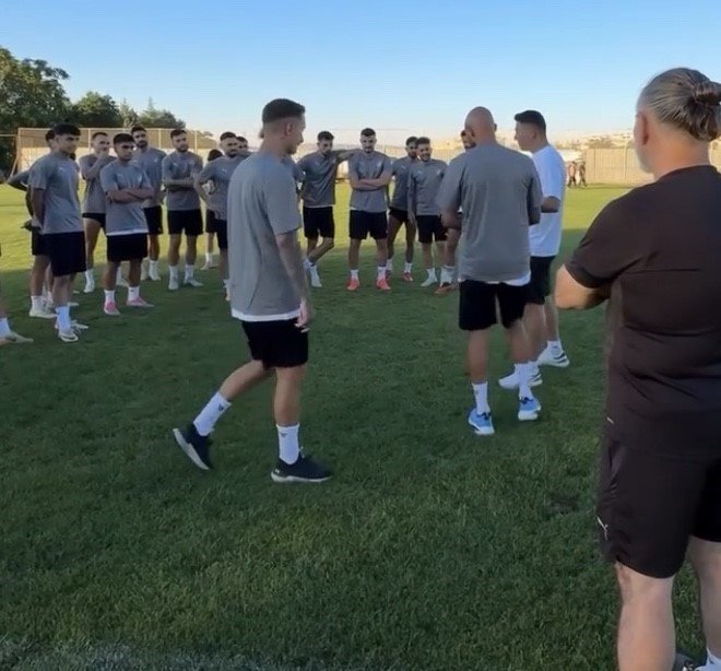 Süleyman Özdamar ve Hakan Yavuz, Elazığspor’da ilk antrenmanına çıktı