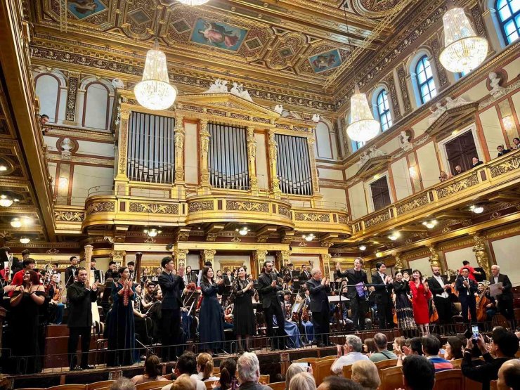 Van YYÜ Akademik Orkestrası Viyana’da sahne aldı
