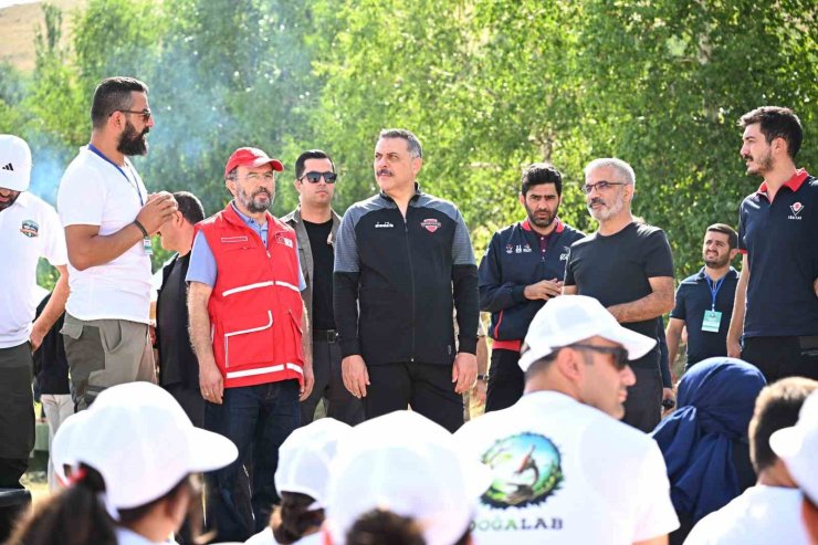 Genç Kızılay Erzurum ‘Afete Hazırım Kampı’ Konaklı’da başladı