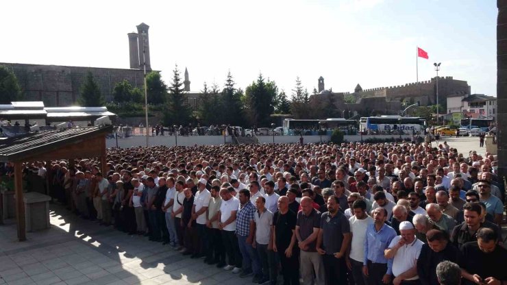 Taner Şancı ve Zafer Lömenler son yolculuğuna dualarla uğurlandı