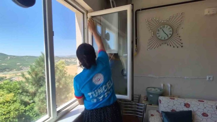 Tunceli’de Vefa Ekipleri 80 haneyi temizliyor