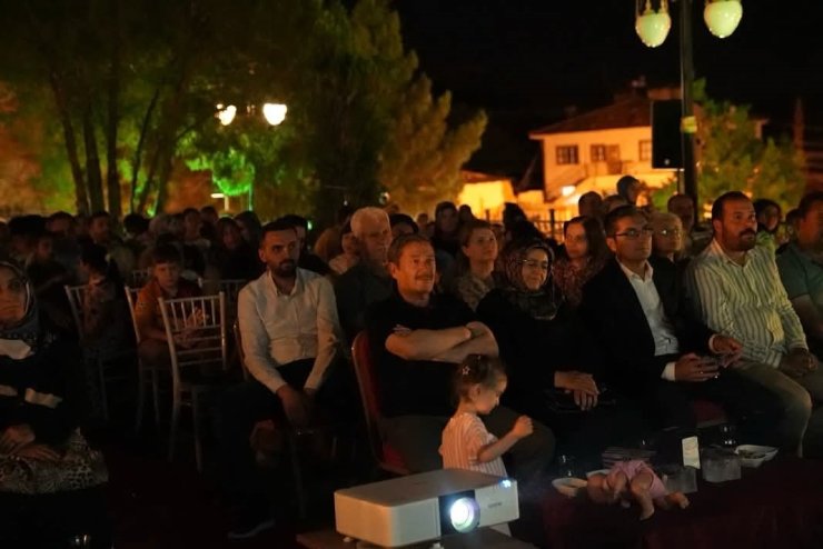 Darende’de yazlık sinema günleri başladı