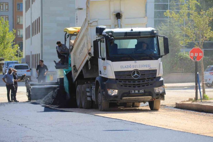 Elazığ’da asfalt seferberliği sürüyor