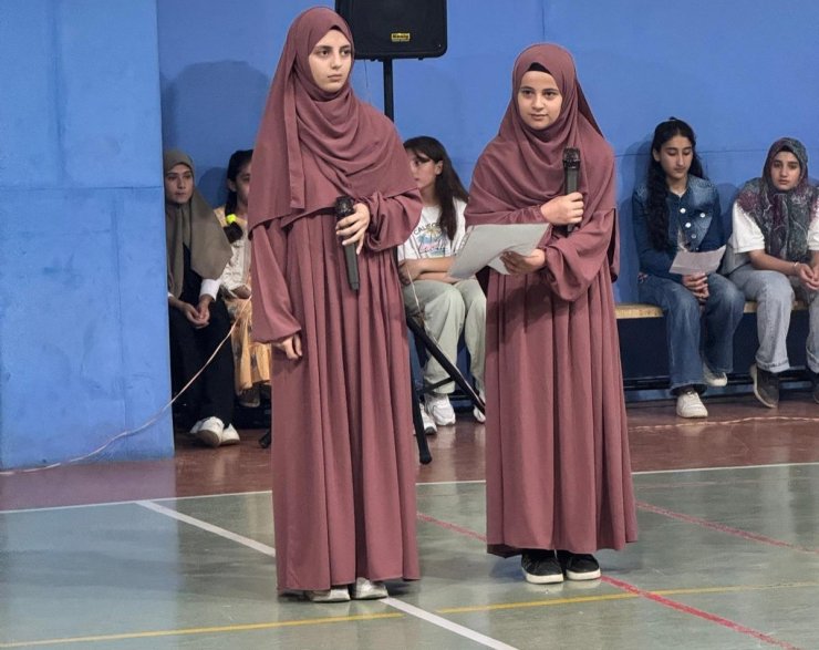 Başkale’de yaz Kur’an kursları düzenlenen programla sona erdi