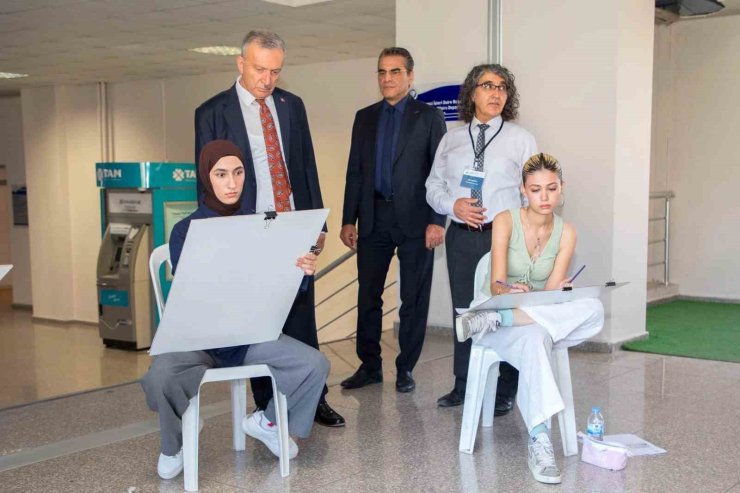 Erzincan’da güzel sanatlar için özel yetenek sınavları yapıldı