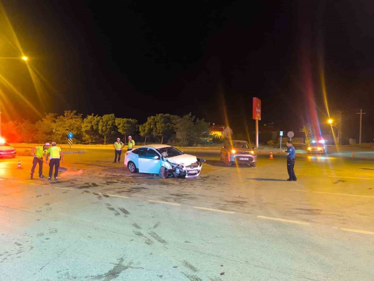 Muş’ta iki otomobil çarpıştı: 4 yaralı