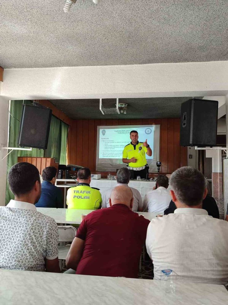 Elazığ’da servis şoförlerine trafik ve güvenlik eğitimi