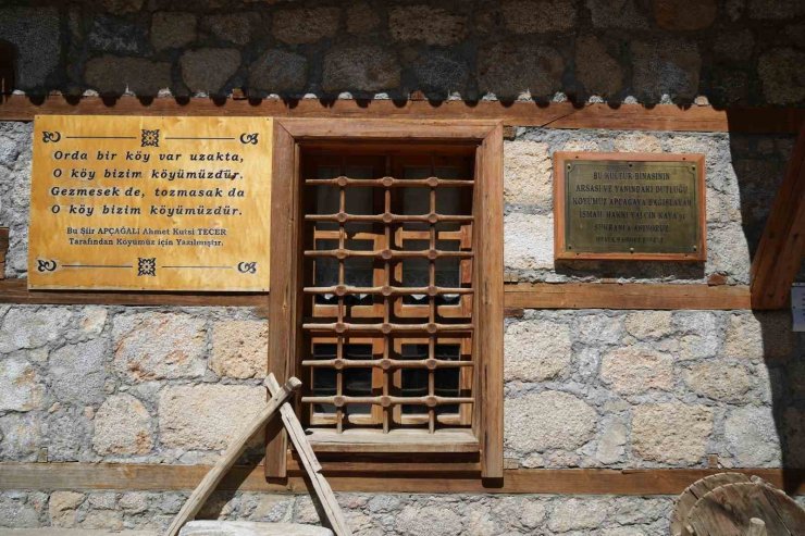 Şair Tecer’in köyü, gezginler ve fotoğraf tutkunlarının ilgisini çekiyor