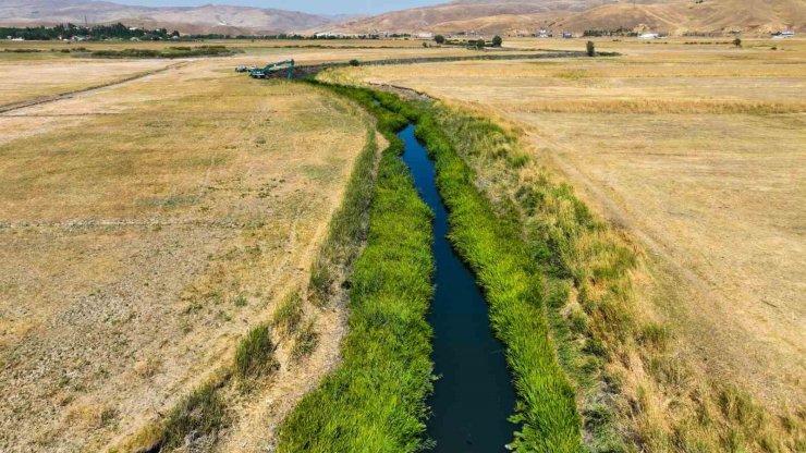 DSİ dereleri temizleyerek can ve mal güvenliğini sağlıyor