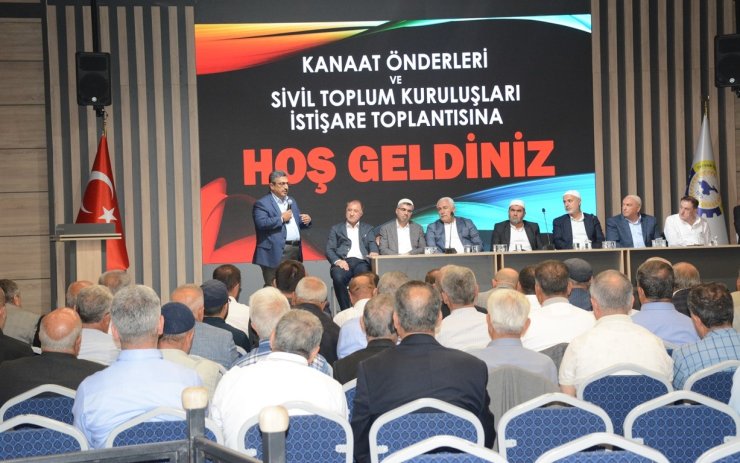 Tatvan’ın ileri gelenleri toplumsal olayların çözümü için toplandı