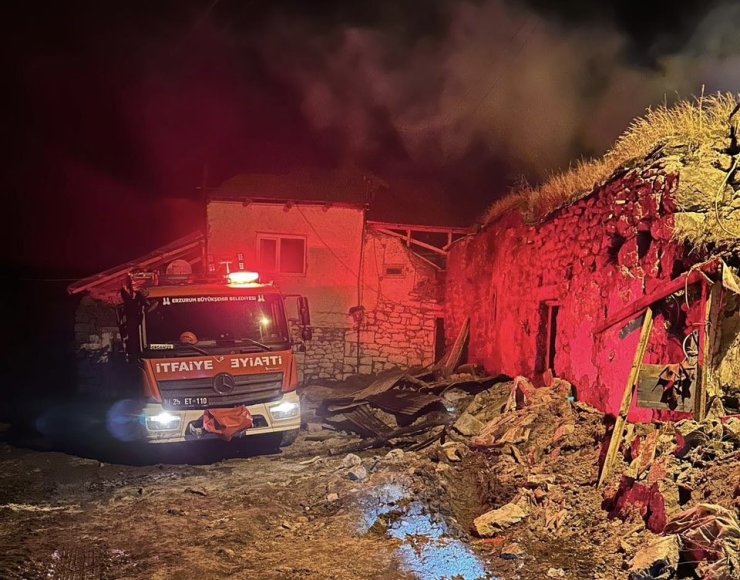 Köyde korkutan yangın kontrol altında