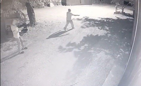 Erzincan’da bir garip kovalamaca: İki arkadaş fenerle ayının peşine düştü