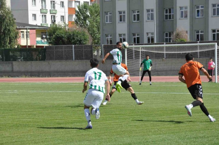 Kars 36 Spor: 1 Murgul Belediye Spor: 3