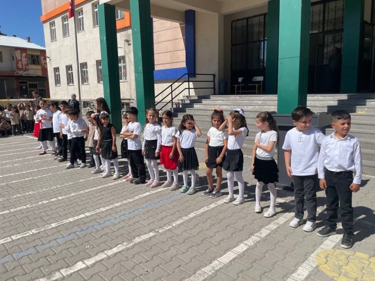 Malazgirt’te İlköğretim Haftası coşkuyla kutlandı