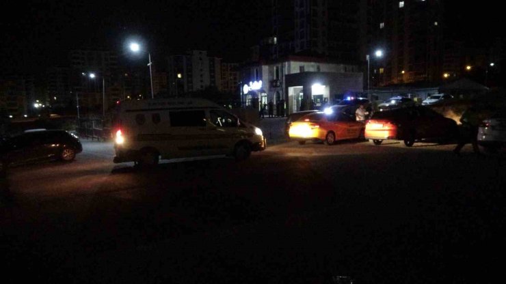 Malatya’da 12 kişinin karıştığı trafik tartışması kanlı bitti: 3 yaralı, 5 gözaltı