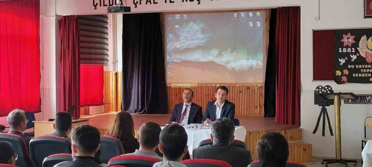 Çıldır’da taşımalı eğitim servis şoförleri ile toplantı yapıldı