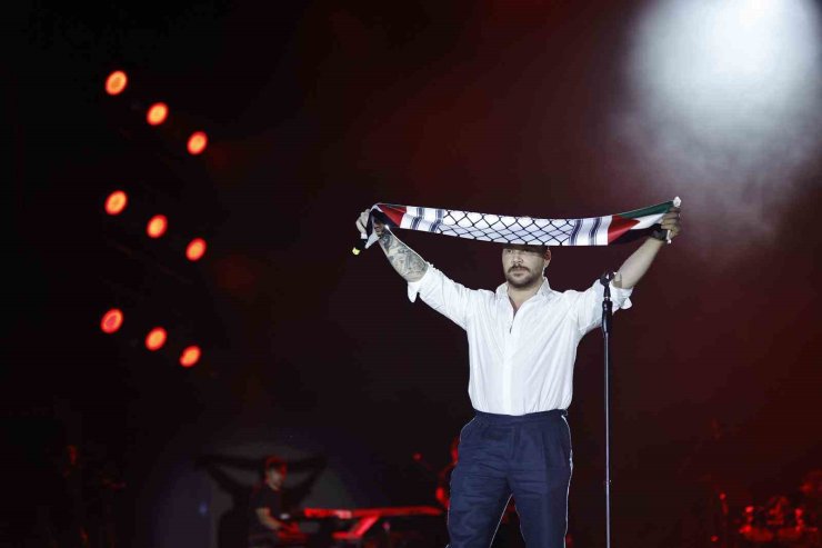 Sinan Akçıl’dan Filistin’e destek