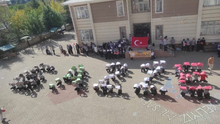 Bingöl’de öğrencilerinden Gazze için anlamlı etkinlik