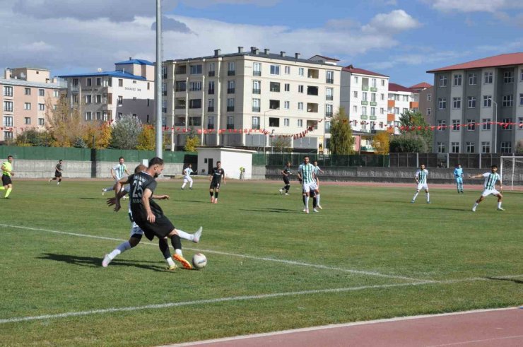 Kars 36 Spor: 4 Şırnak Petrol Spor: 1
