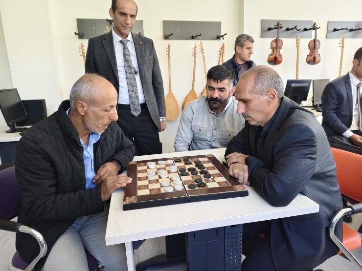 Arıcak’taki Dama Turnuvası’nda yarı final heyecanı