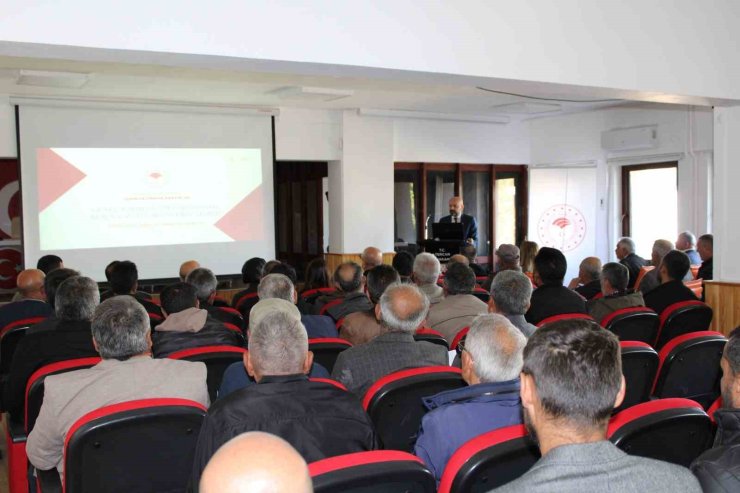 Tercan’da muhtarlara yönelik toplantı düzenlendi