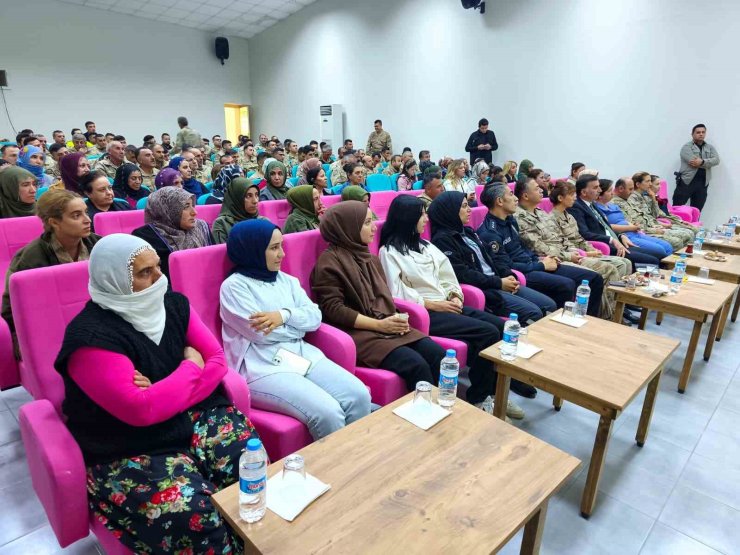 Çemişgezek’te ‘Kadına Yönelik Şiddetle Mücadelede’ programı