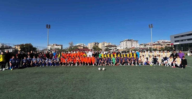 TFF U14 genç milli seçmeleri Van’da yapıldı