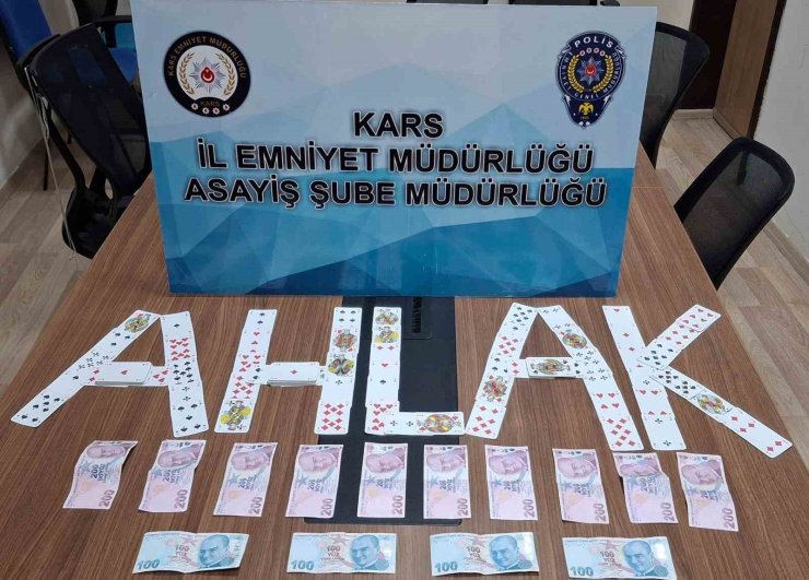 Kars’ta polisten asayiş uygulaması