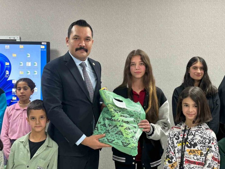 Muradiye’de "Kitap Okuma Yarışması" ödül töreni