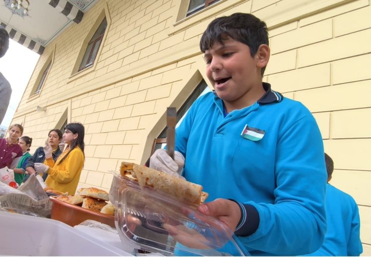 Öğrencilerden Gazze için anlamlı destek